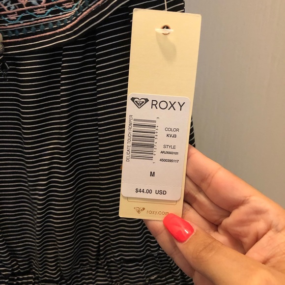 NWT Roxy romper - Picture 3 of 3